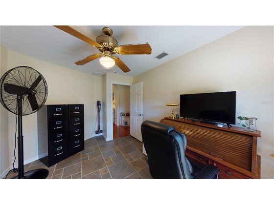 Single Family Home for sale at 6 Riverfront Ct, Venice, FL 34293 - MLS Number is T3335819