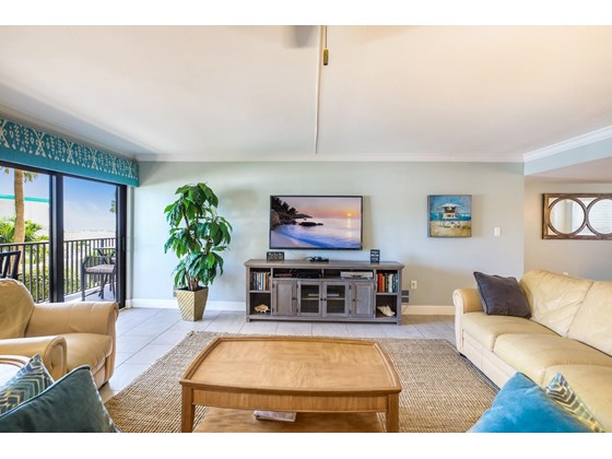 Condo for sale at 6326 Midnight Pass Rd #107, Sarasota, FL 34242 - MLS Number is A4516203