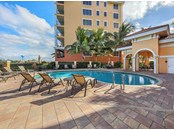 Community pool - Condo for sale at 147 Tampa Ave E #702, Venice, FL 34285 - MLS Number is N6116949